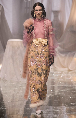 9 любимых дизайнов FNJIA на Неделе моды в Париже весной 2025 года.