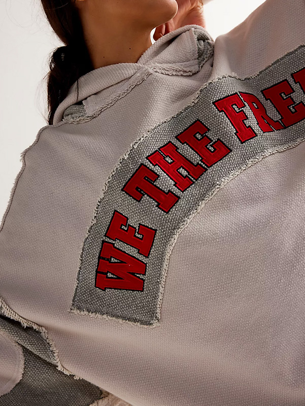 Женская толстовка оверсайз с вышивкой