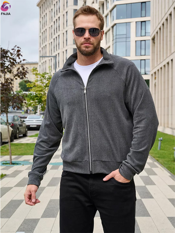 Серый вязаный жакет-кардиган на молнии