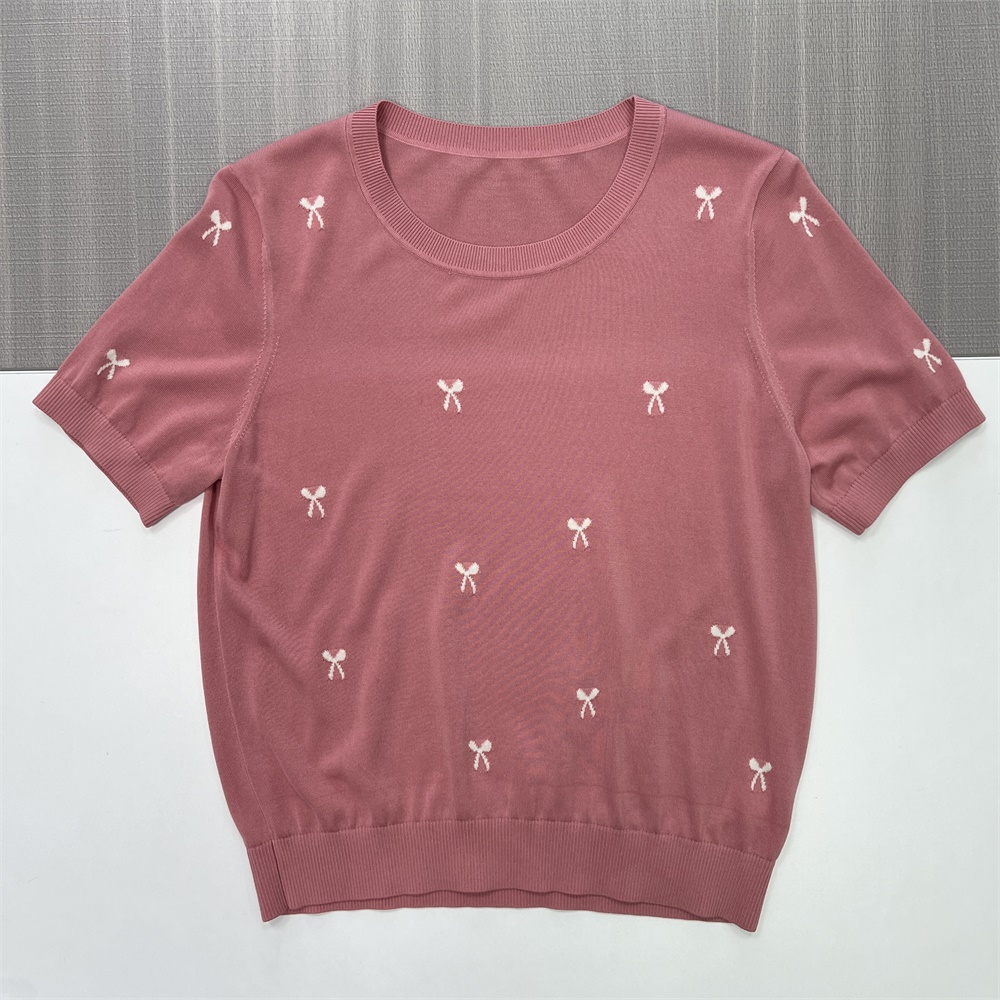 Трикотажная футболка с вышивкой бантом на заказ: Круглый вырез, короткий рукав, Романтичный дизайн