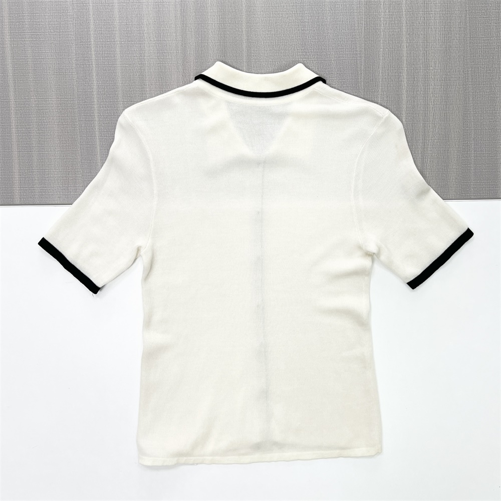 Трикотажная рубашка с контрастной отделкой на заказ: Воротник-поло, короткий рукав, застежка на пуговицы