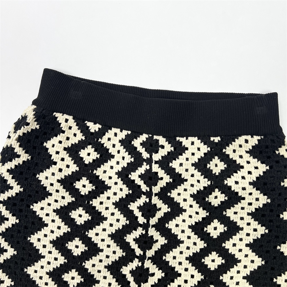 Мини-юбка из геометрического трикотажа на заказ: Завышенная талия, приталенный крой, Ретро-дизайн