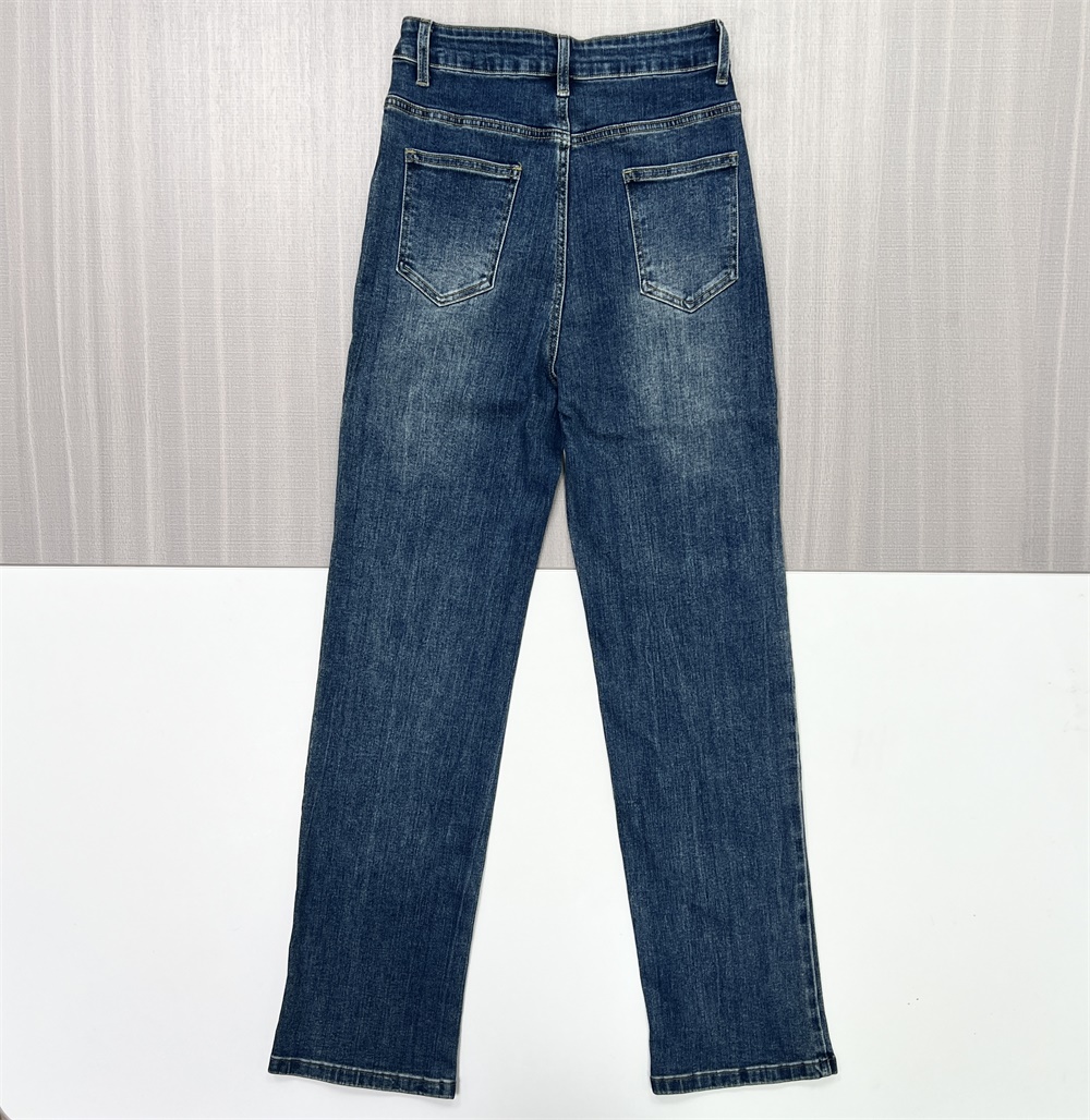 Джинсы прямого кроя с завышенной талией на заказ: Винтажная стирка, классический крой, неподвластный времени дизайн