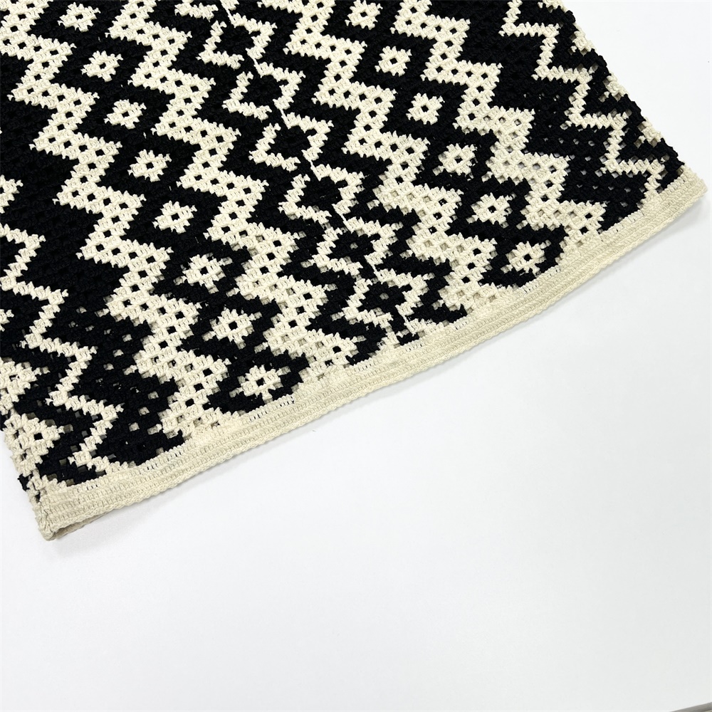 Мини-юбка из геометрического трикотажа на заказ: Завышенная талия, приталенный крой, Ретро-дизайн