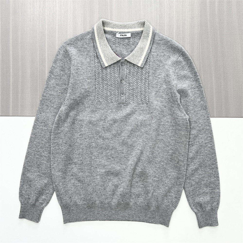 Мужское вязаное поло Heather Grey: Контрастный воротник, трикотажные детали в виде кабелей, классический повседневный стиль