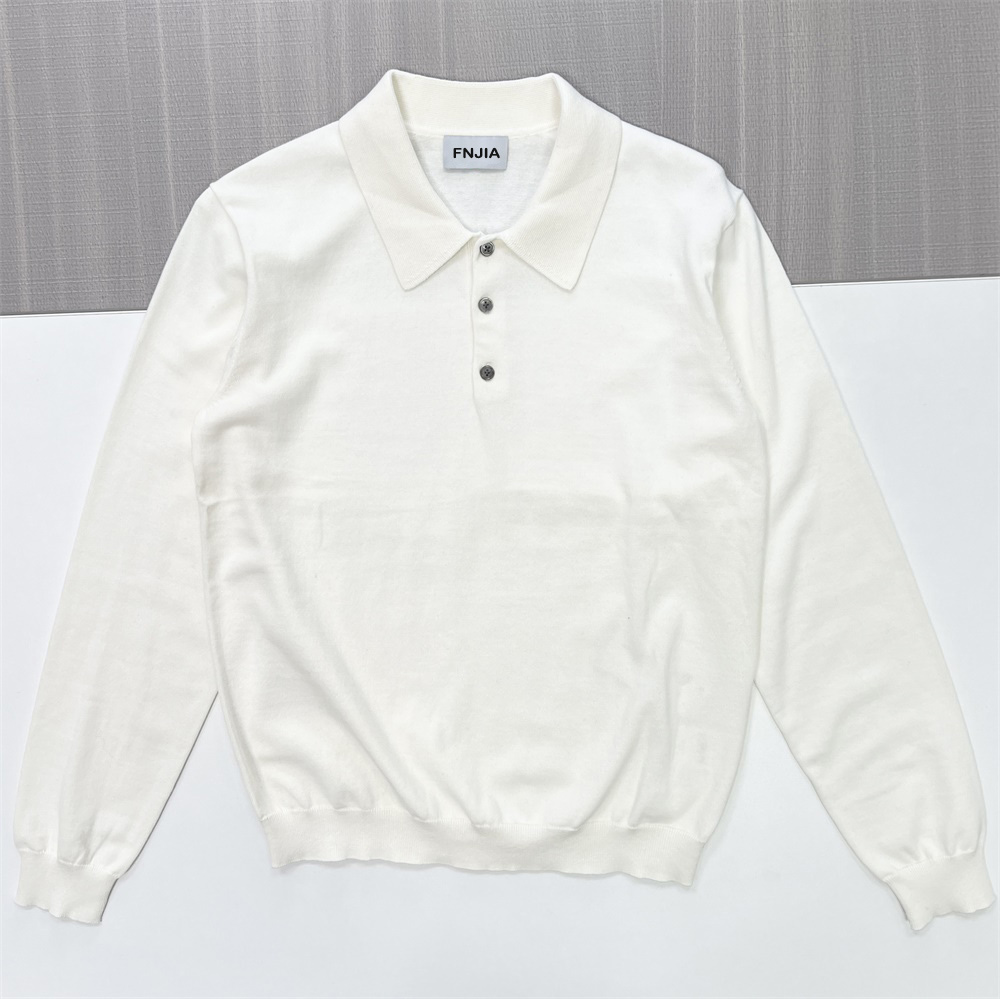 Мужское трикотажное поло кремово-белого цвета: Длинный рукав, ребристая текстура, Современный повседневный стиль