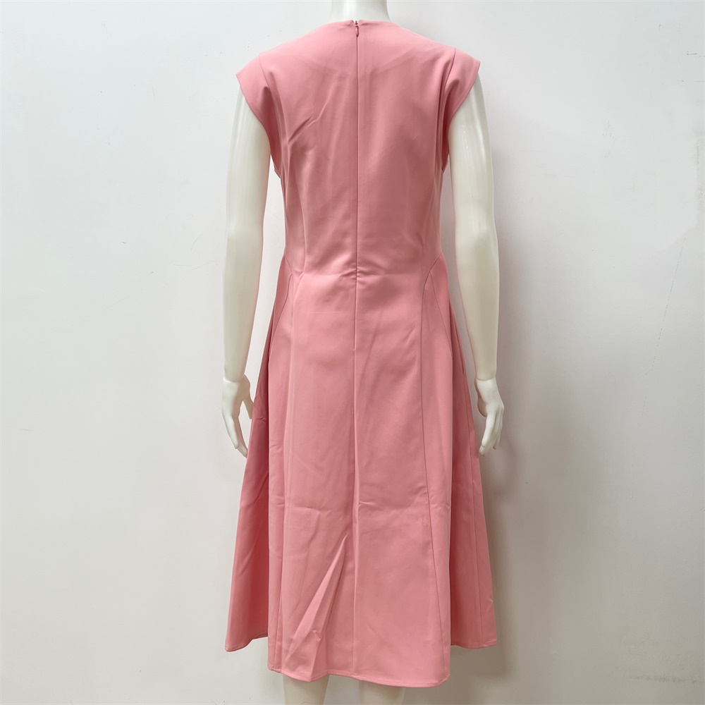 Женское розовое платье-миди без рукавов, расклешенного А-силуэта