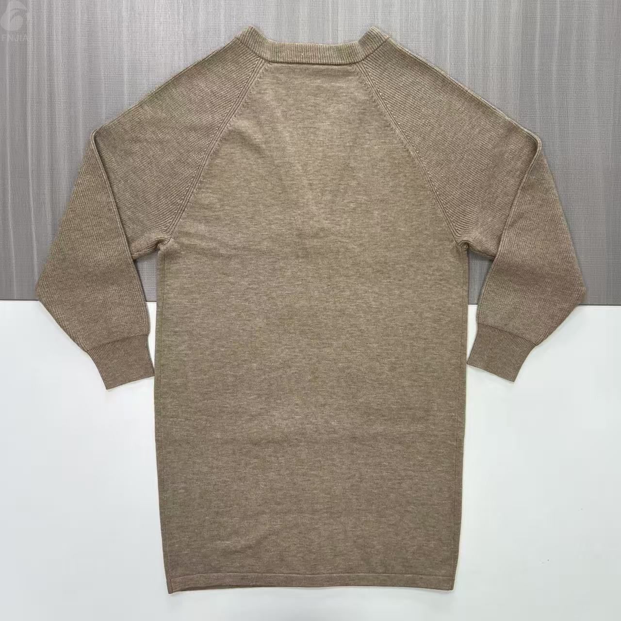 Женский бежевый вязаный свитер - FNJIA Custom Apparel Service-CPM2508-904