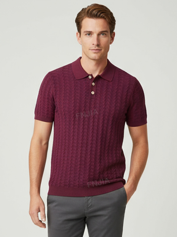 Мужская рубашка поло темно-бордового цвета из геометрической вязки с нестандартной текстурой и материалом