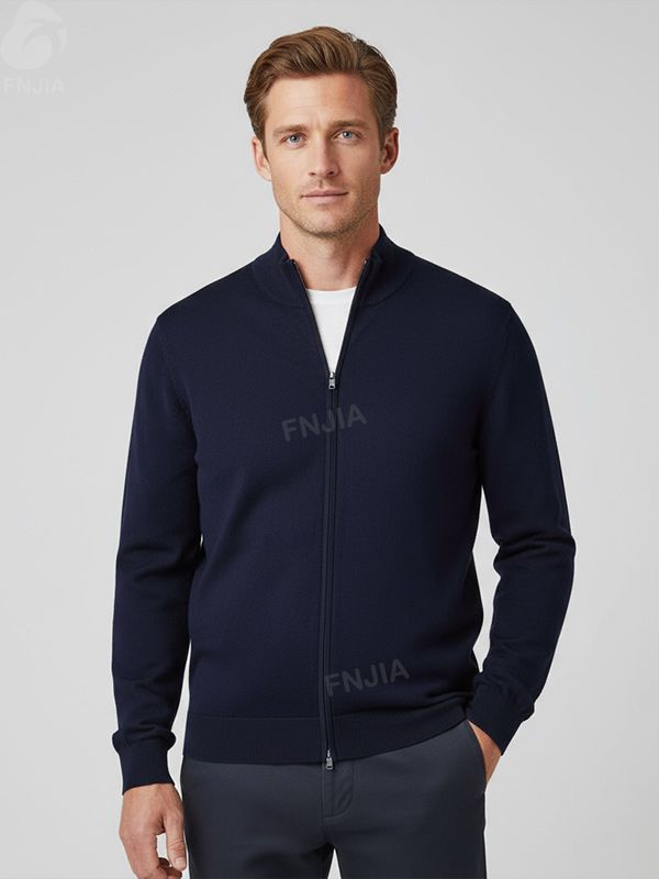 Мужская темно-синяя приталенная трикотажная куртка на молнии с воротником-стойкой на заказ и минималистичным дизайном
