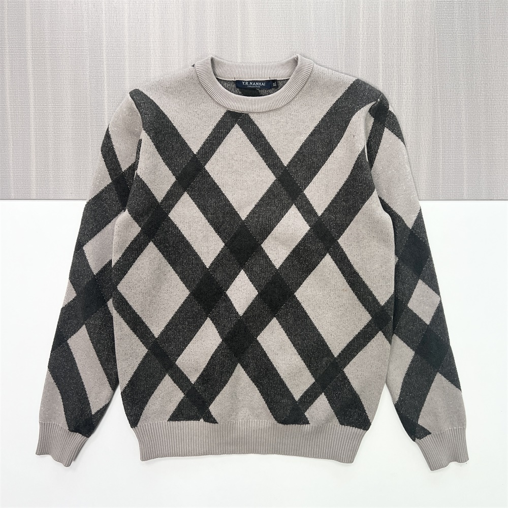 Мужской светло-бежевый и черный вязаный свитер с круглым вырезом в стиле Аргайл - классический дизайн на заказ