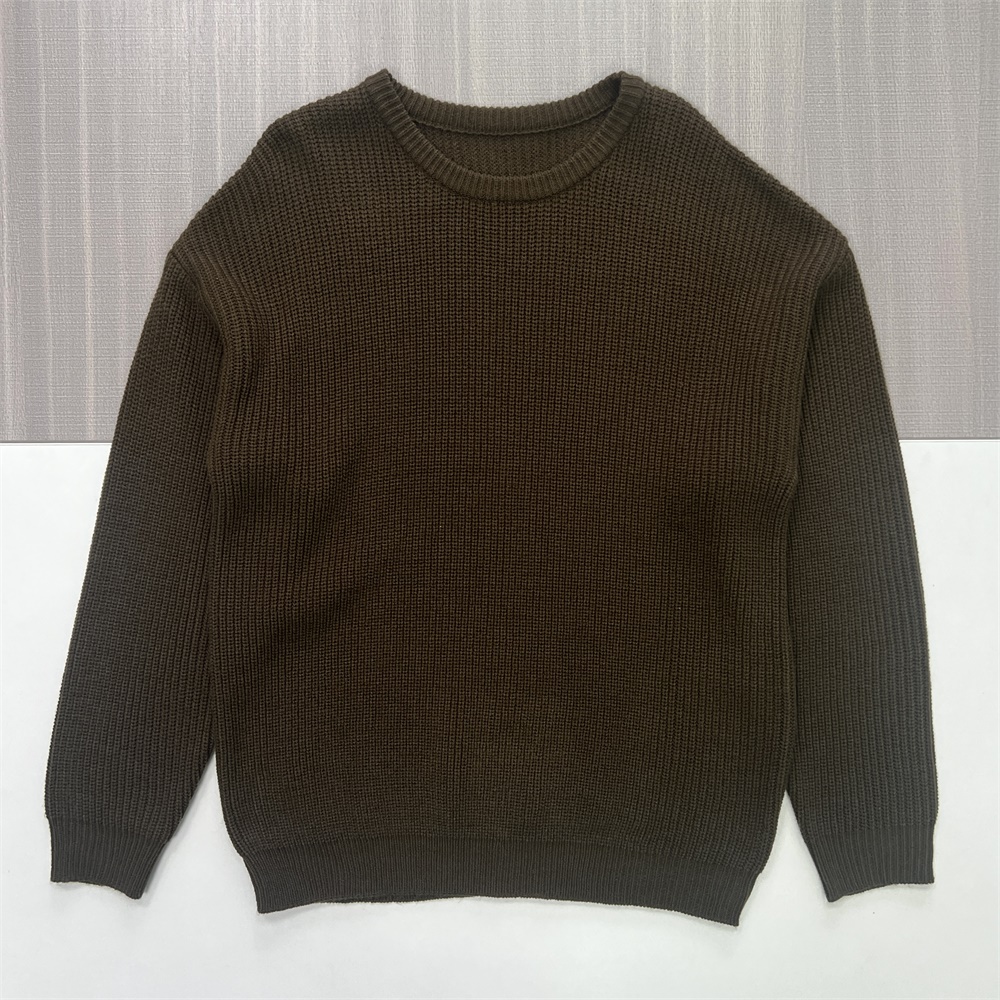 Мужской темно-оливковый вязаный свитер в рубчик с круглым вырезом - индивидуальный дизайн свободного кроя