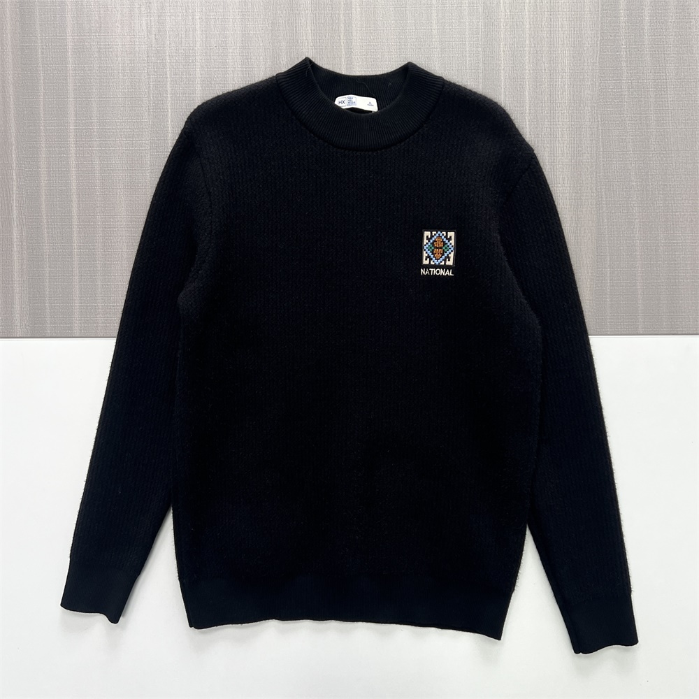 Мужской черный текстурированный вязаный свитер с круглым вырезом - Индивидуальный дизайн эмблемы