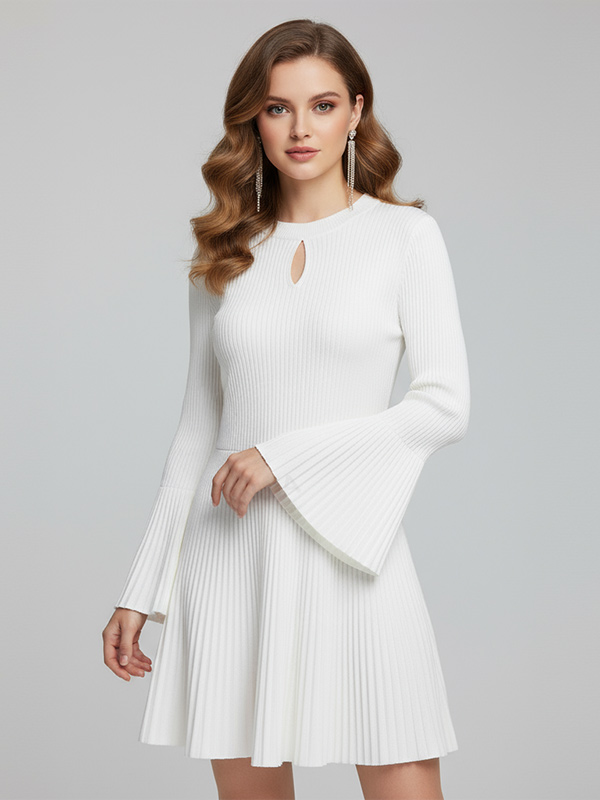 Женское белое мини-платье с расклешенным рукавом и вырезом в рубчик - Индивидуальный женственный и элегантный дизайн