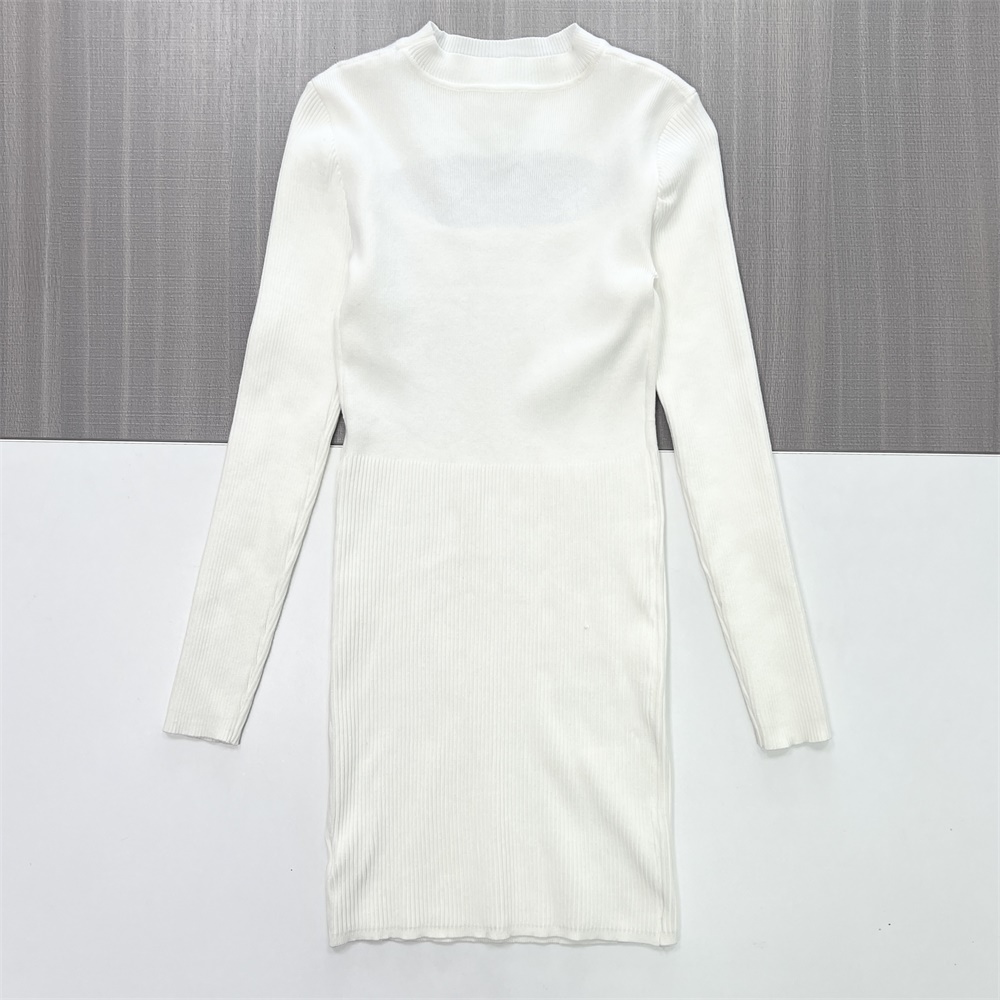 Женское белое мини-платье в рубчик с имитацией шеи в рубчик - Современный облегающий дизайн на заказ