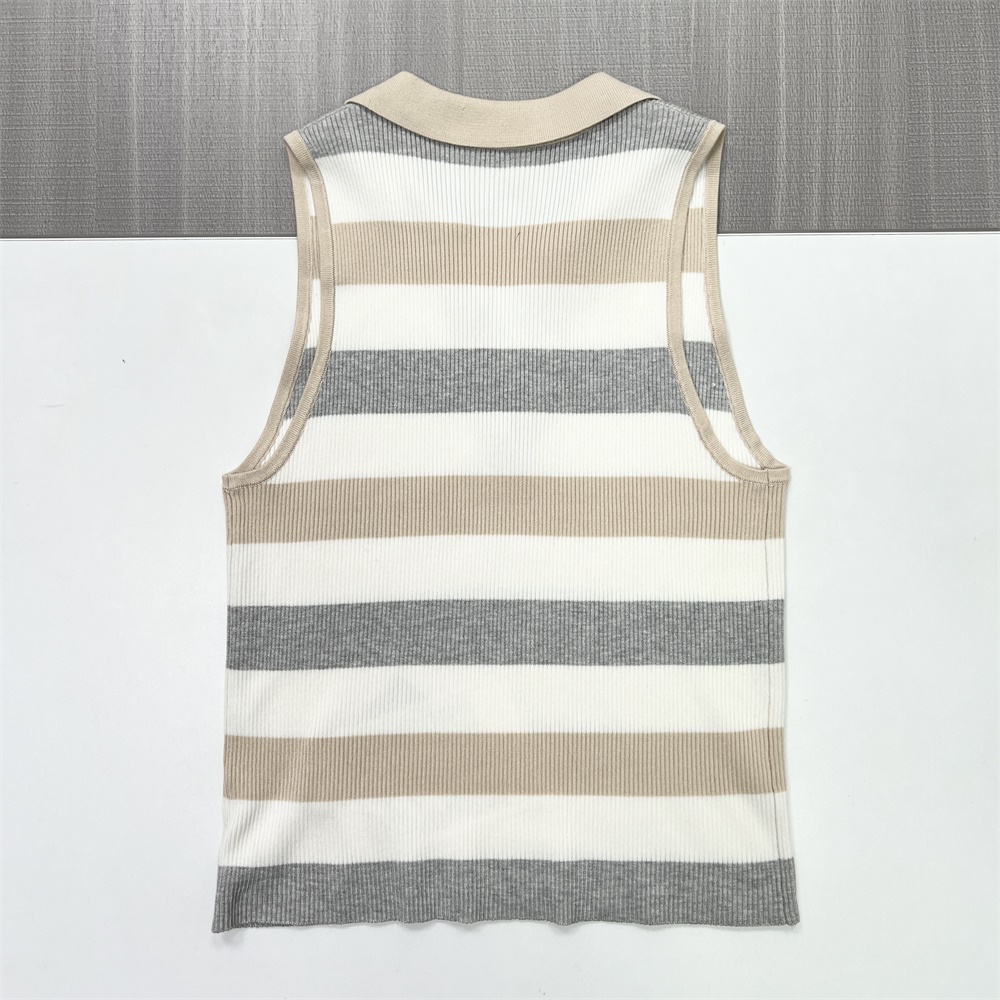 Женский трикотажный топ-поло в нейтральную полоску с воротником-стойкой без рукавов - индивидуальный приталенный дизайн
