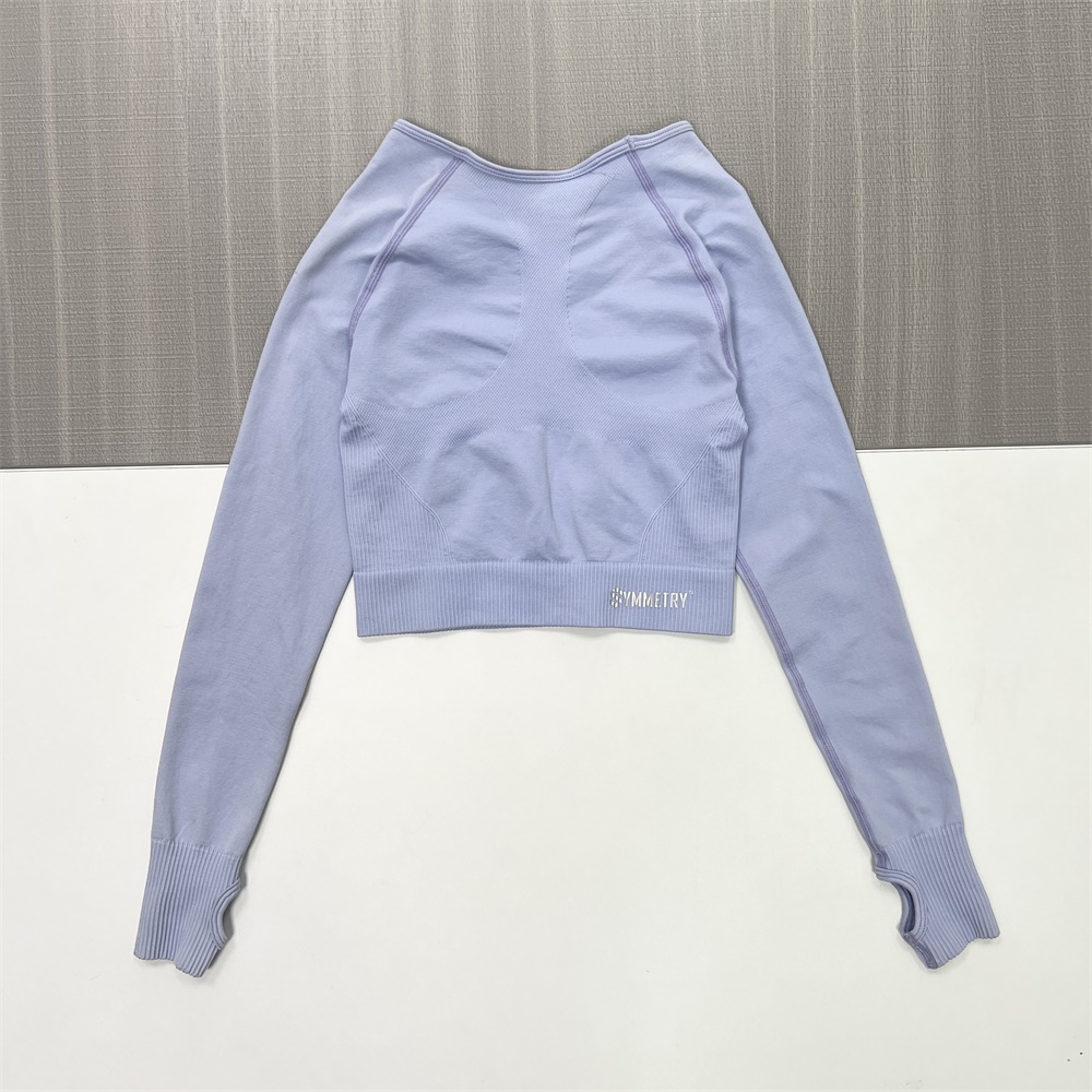 Женский укороченный топ лавандового цвета с длинными рукавами - специальная облегающая одежда для активного отдыха