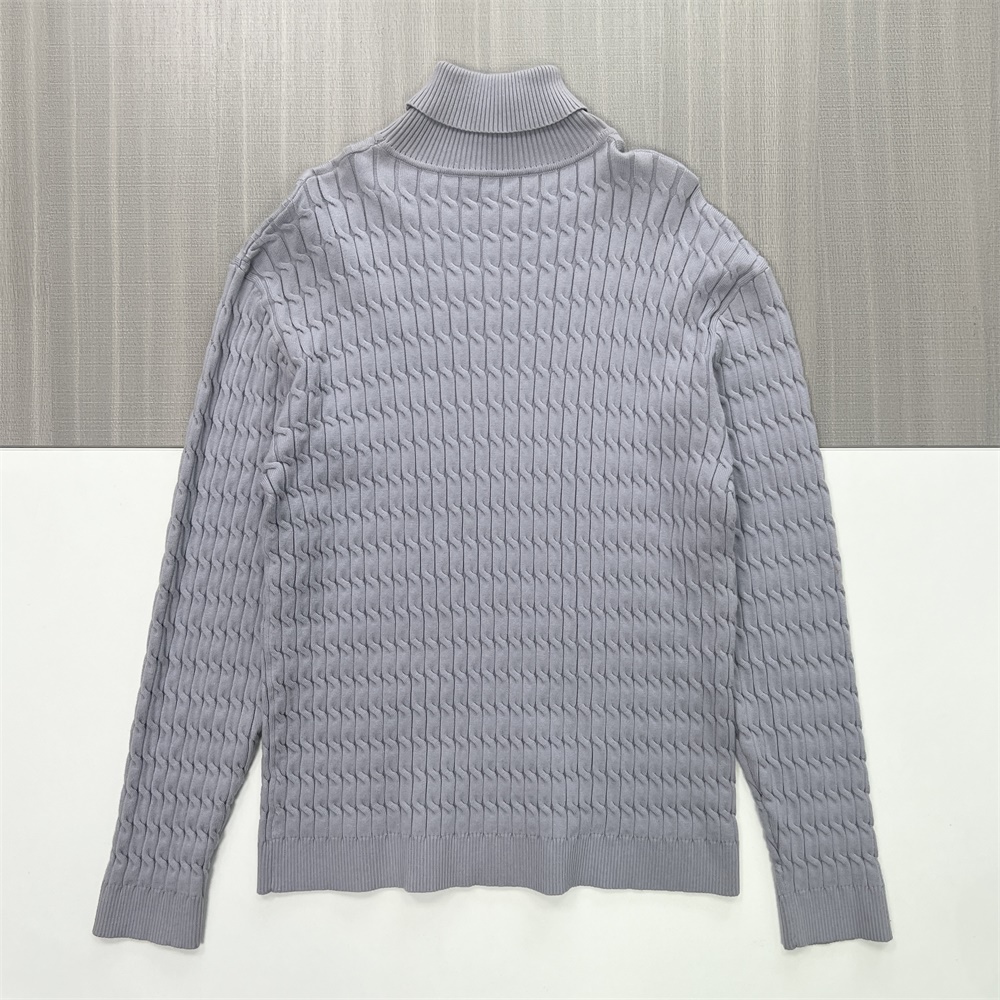 Женский светло-серый свитер-водолазка оверсайз с высоким воротом из плотной вязки - повседневная одежда с необычной текстурой