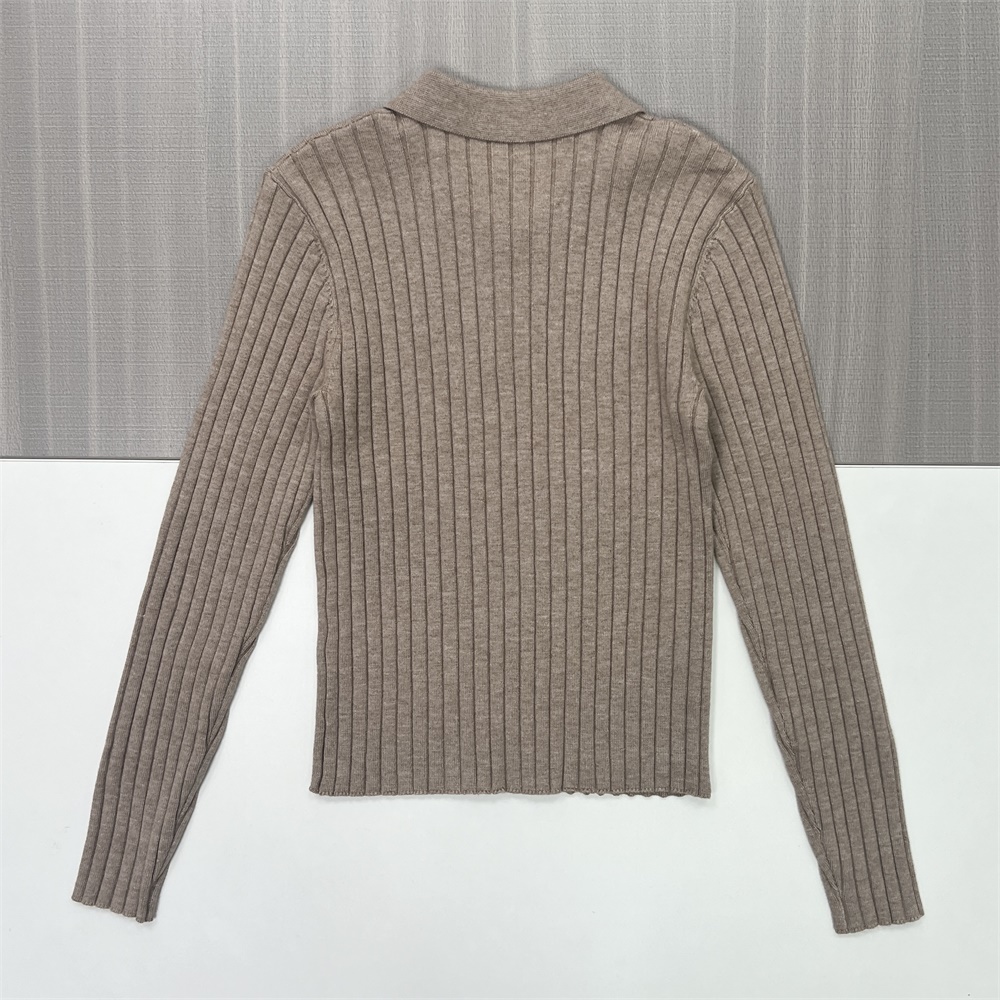 Женский бежевый трикотажный топ-поло с воротником в рубчик и длинными рукавами - Приталенная одежда на заказ в стиле Smart-Casual