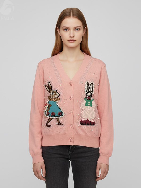 Женский вязаный кардиган розового цвета с вышивкой в виде кролика и жемчужными вставками - Необычная одежда на заказ