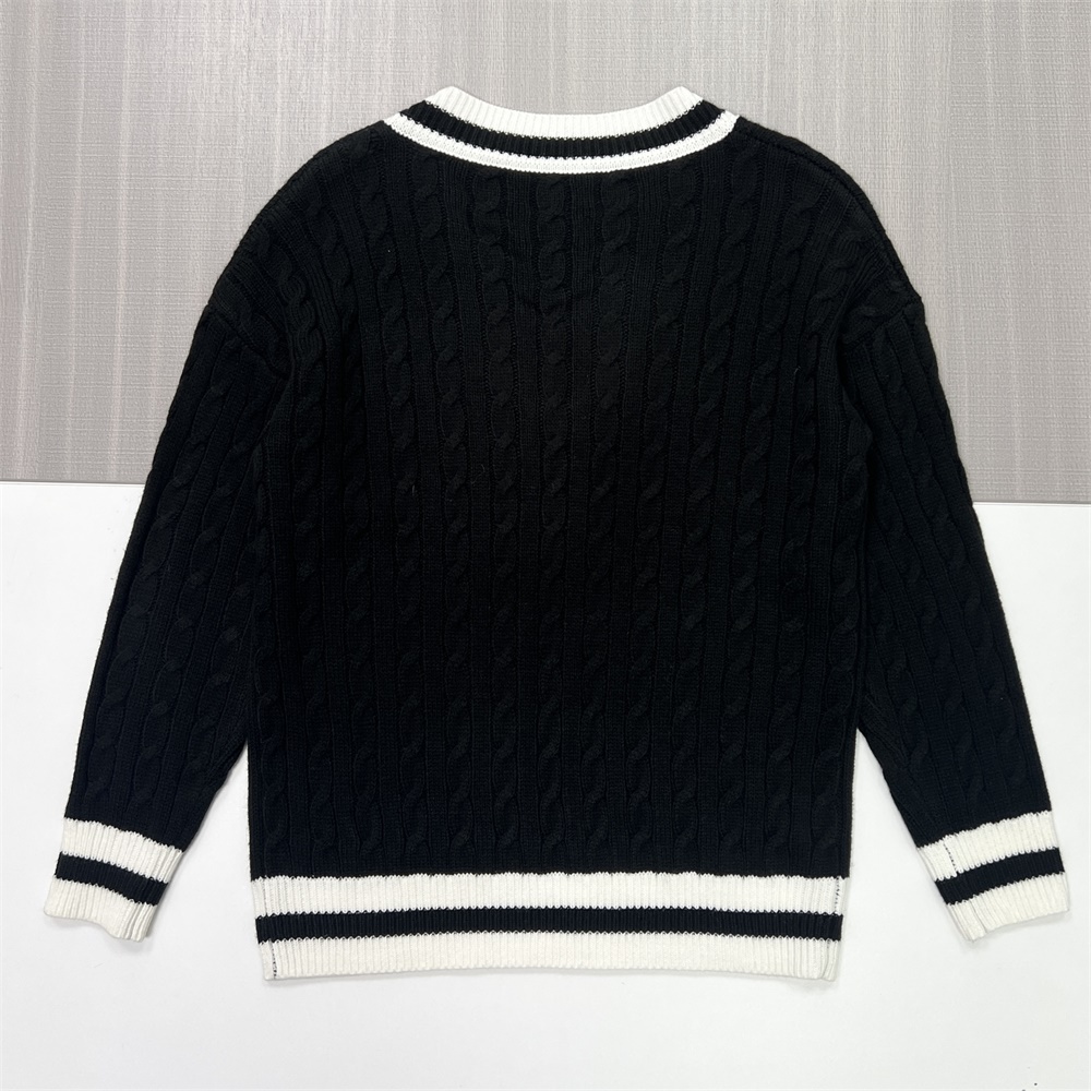 Женский черно-белый вязаный свитер с V-образным вырезом - стильная повседневная одежда на заказ