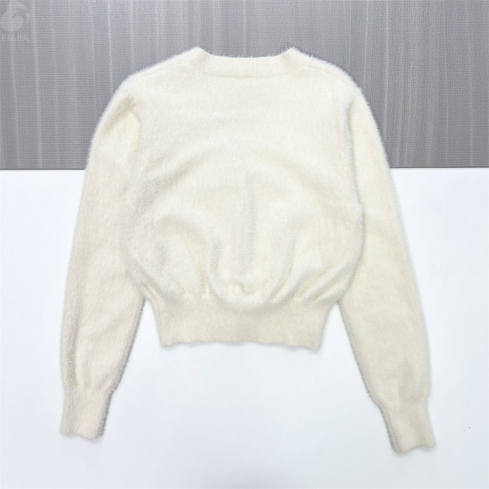 Женский кремовый укороченный вязаный кардиган с V-образным вырезом и ворсом - роскошная минималистичная одежда на заказ