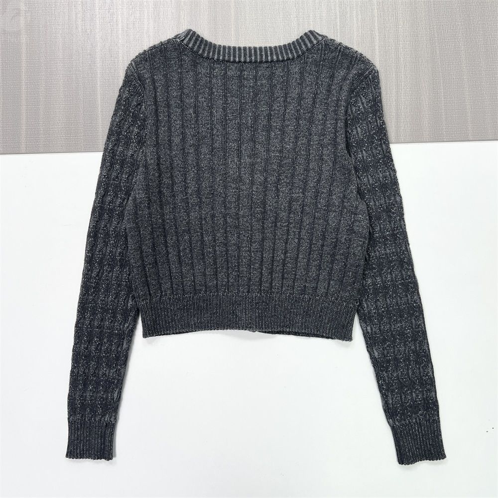 Женский укороченный кардиган из трикотажа в рубчик с V-образным вырезом - современная элегантная повседневная одежда на заказ