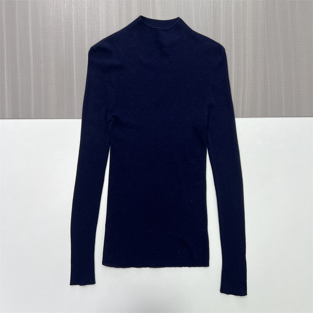 Женский приталенный свитер-водолазка в рубчик темно-синего цвета - Универсальная базовая одежда на заказ