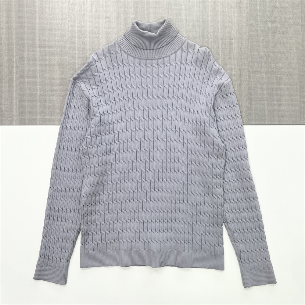 Женский светло-серый свитер-водолазка оверсайз с высоким воротом из плотной вязки - повседневная одежда с необычной текстурой