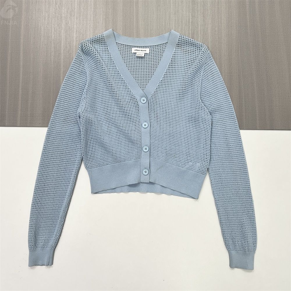 Женский светло-голубой укороченный кардиган открытой вязки с V-образным вырезом