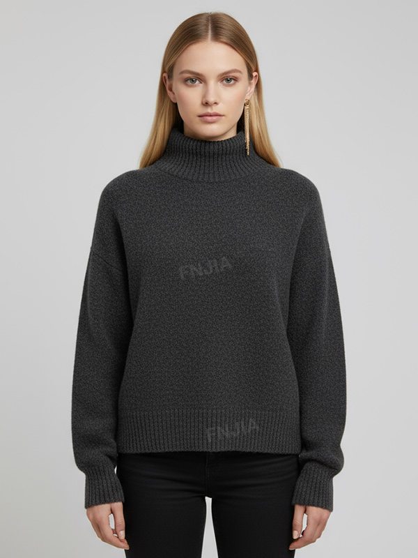 Женский свитер-водолазка оверсайз цвета древесного угля с высоким воротом - удобная повседневная одежда на заказ