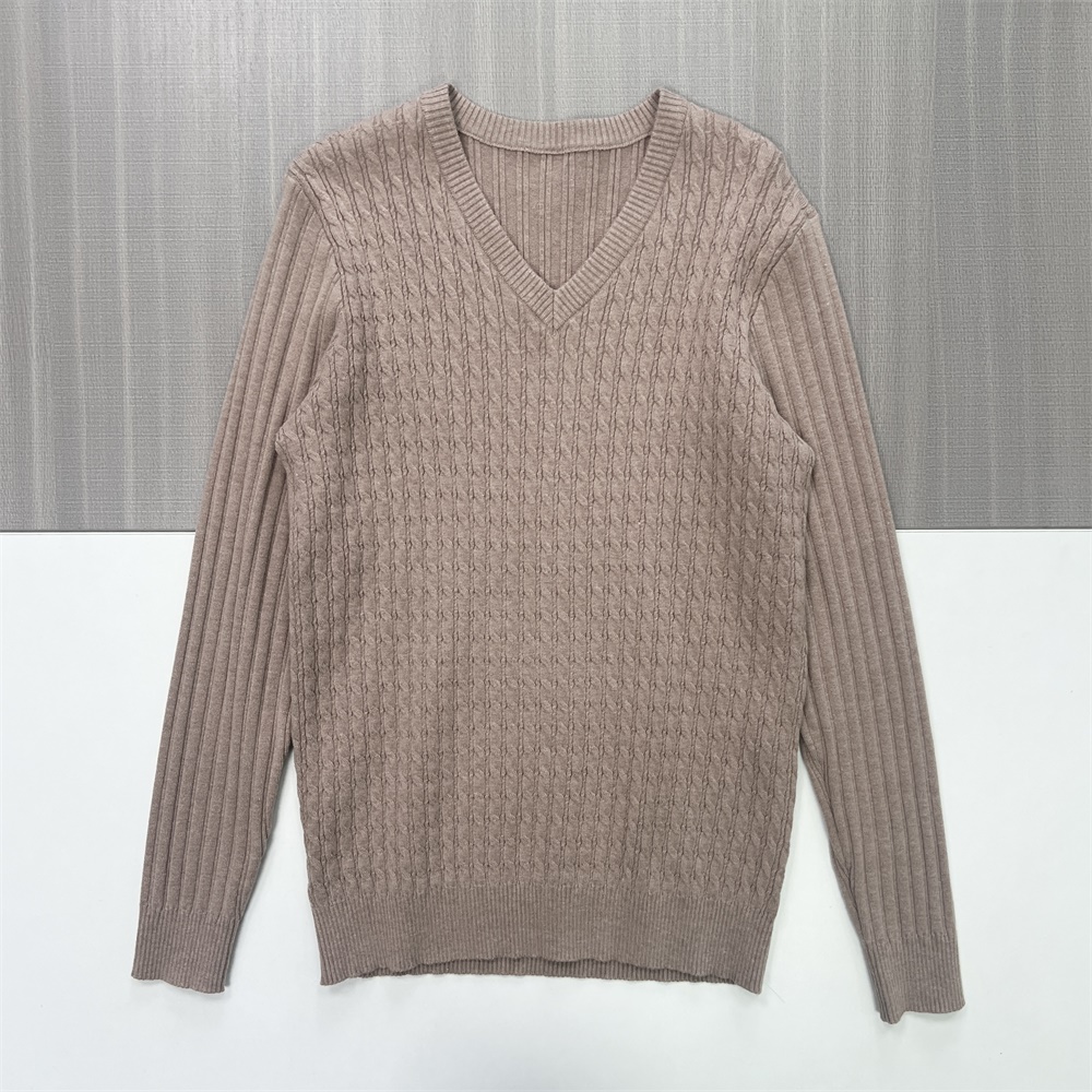 Женский бежевый вязаный свитер с V-образным вырезом и длинными рукавами - Стильная повседневная одежда с необычной текстурой