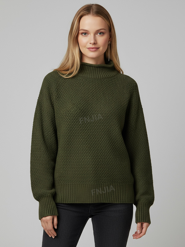 Женский свитер-водолазка оверсайз оливково-зеленого цвета с высоким воротом и вафельной текстурой - удобная текстурированная одежда на заказ