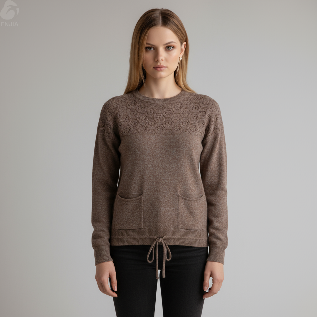 Женский темно-серый свитер ажурной вязки (круглый вырез горловины, завязки на талии и накладные карманы)