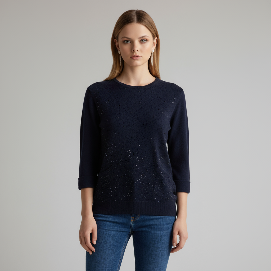 Женский вязаный свитер темно-синего цвета, украшенный блестками (круглый вырез, рукав 3/4 и накладные карманы)
