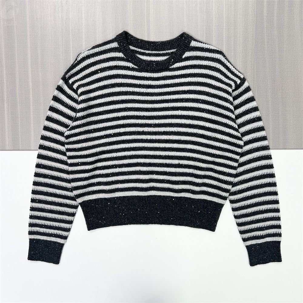 Женский вязаный свитер в черно-белую полоску (блестящие детали, укороченный крой)