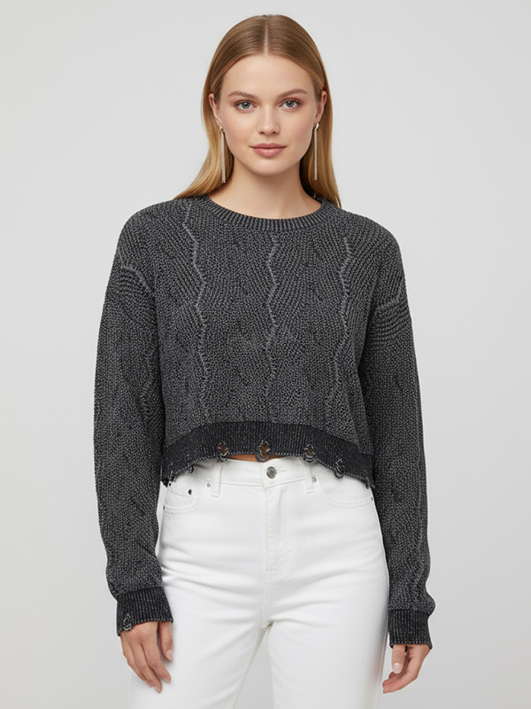 Женский укороченный свитер угольной вязки с завязками по низу