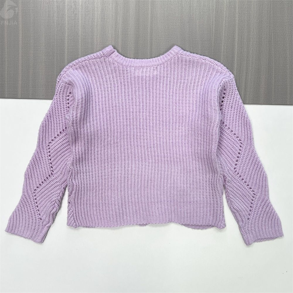 Женский свитер ажурной вязки лавандового цвета (круглый вырез, укороченный крой оверсайз)