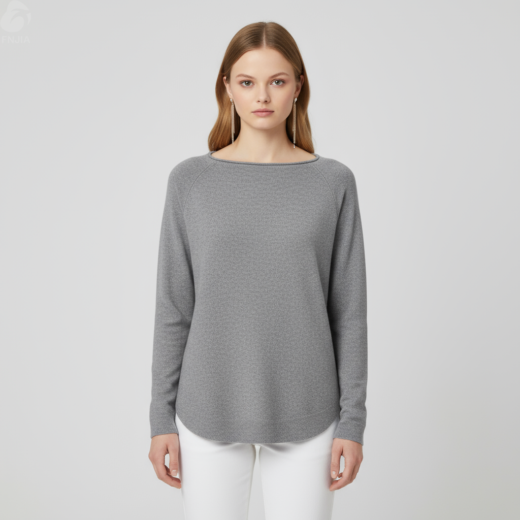 Женский вязаный топ из вереска серого цвета с вырезом лодочкой (свободный крой, закругленный низ)