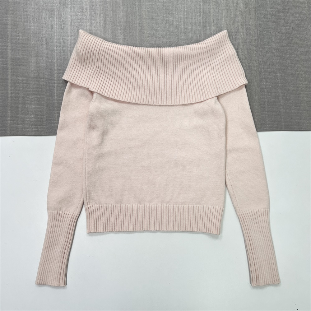 Женский укороченный свитер из трикотажа в рубчик с открытыми плечами (многоцветные варианты)