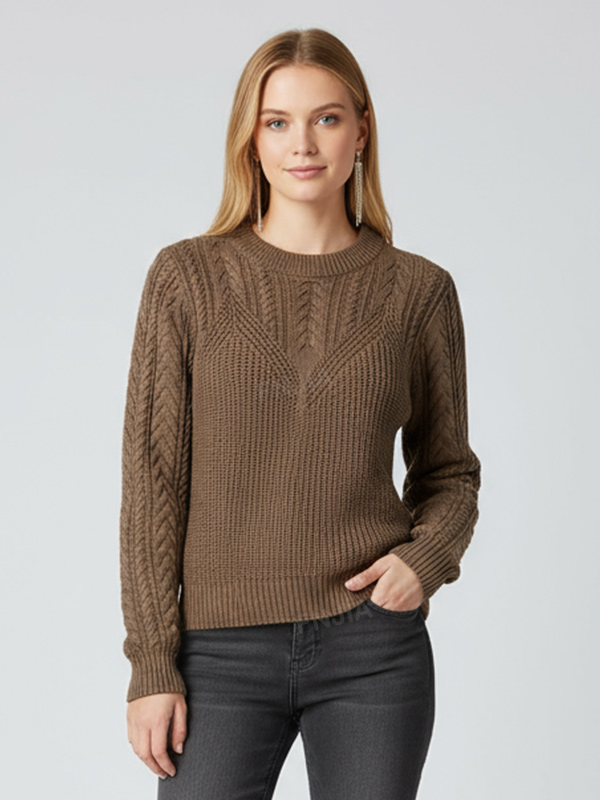 Женский коричневый вязаный свитер с круглым вырезом горловины (текстурированный узор)