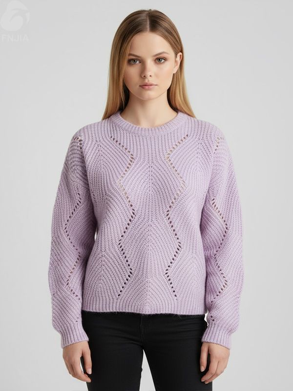 Женский свитер ажурной вязки лавандового цвета (круглый вырез, укороченный крой оверсайз)