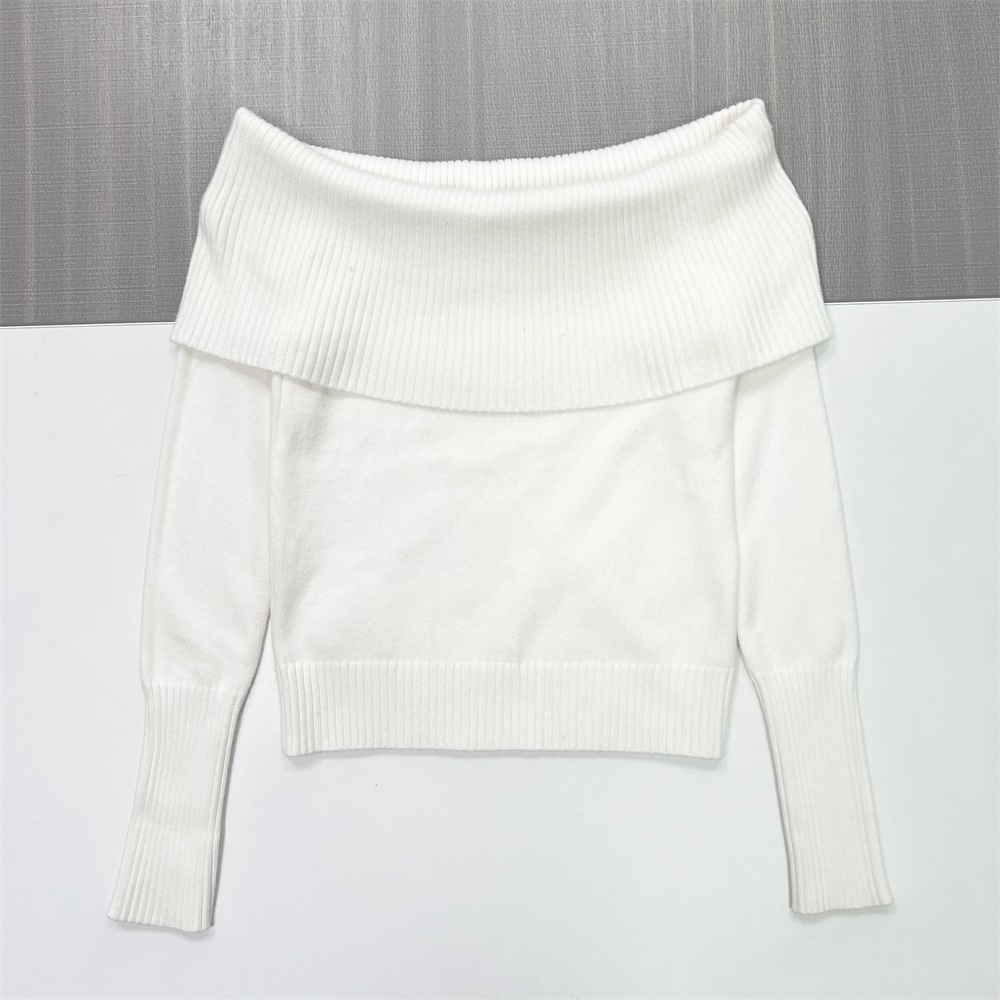 Женский укороченный свитер из трикотажа в рубчик с открытыми плечами (многоцветные варианты)