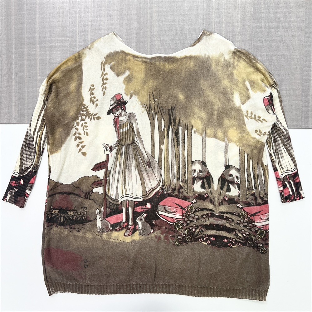 Женская вязаная туника с художественными иллюстрациями (дизайн в стиле фэнтези)